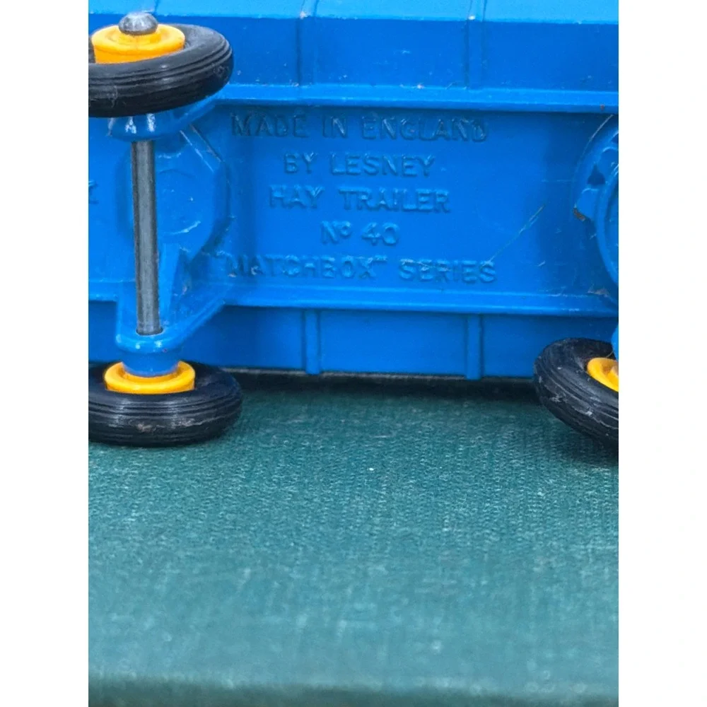 Vintage Lesney Matchbox No 40 Hay Trailer Blue Yellow Made in England Diecast